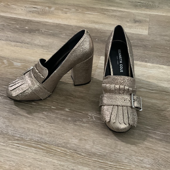 Kenneth Cole-Cambrie Metallic Loafer Heel EUC - Picture 2 of 7